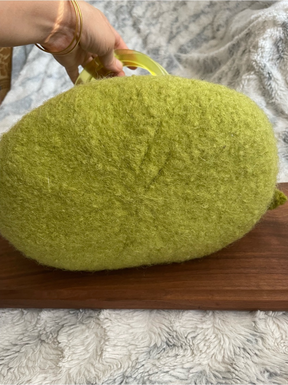 lime green felted wool purse with flowers - Picture 5 of 10